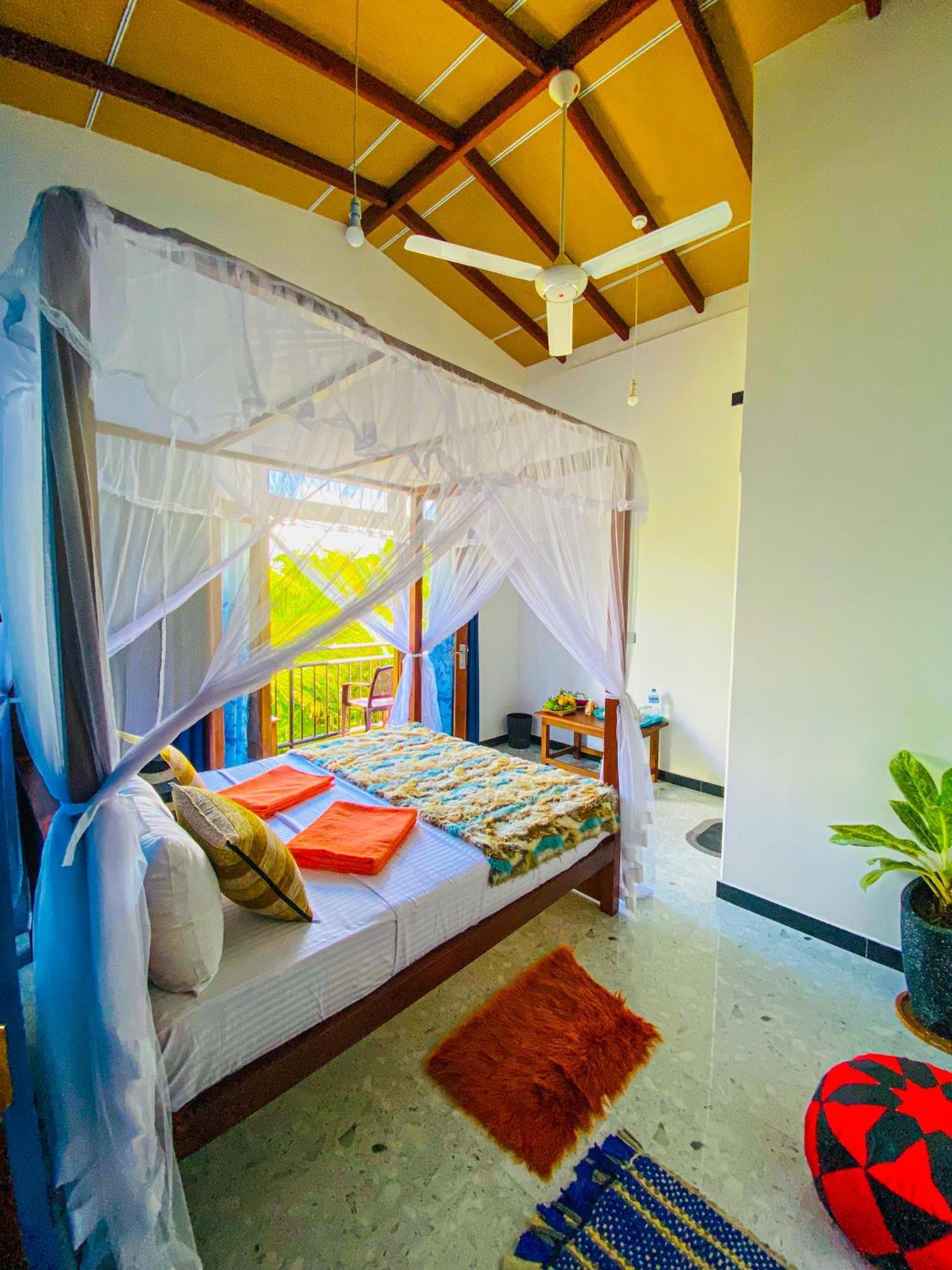 Dew Ashi Homestay Sigiriya Bagian luar foto