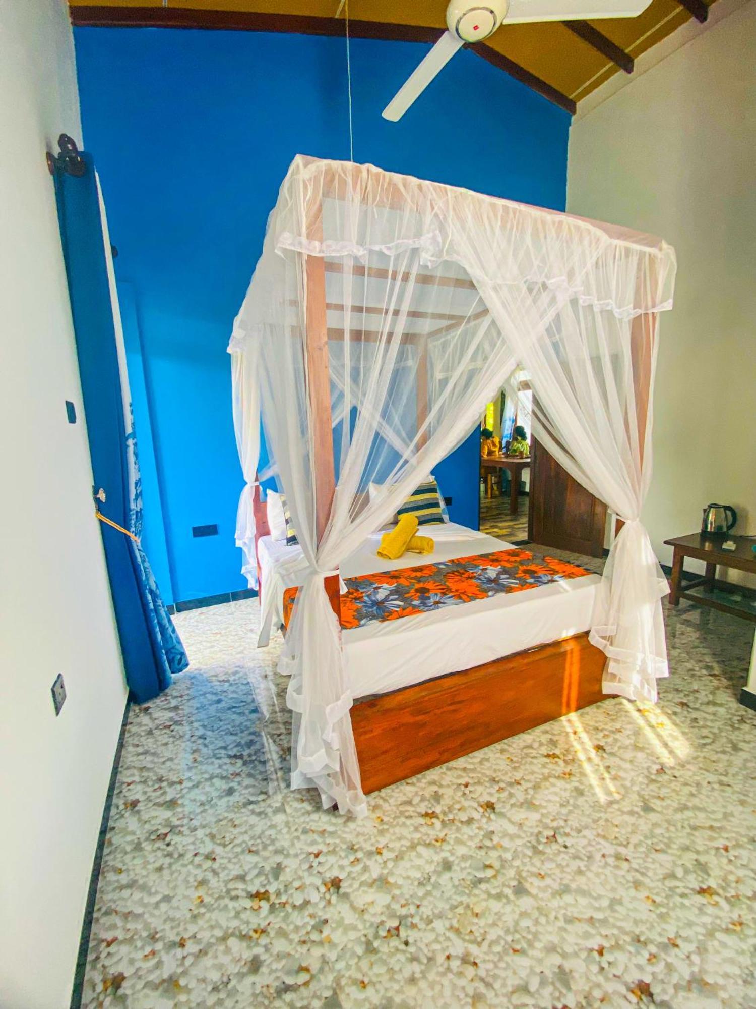 Dew Ashi Homestay Sigiriya Bagian luar foto