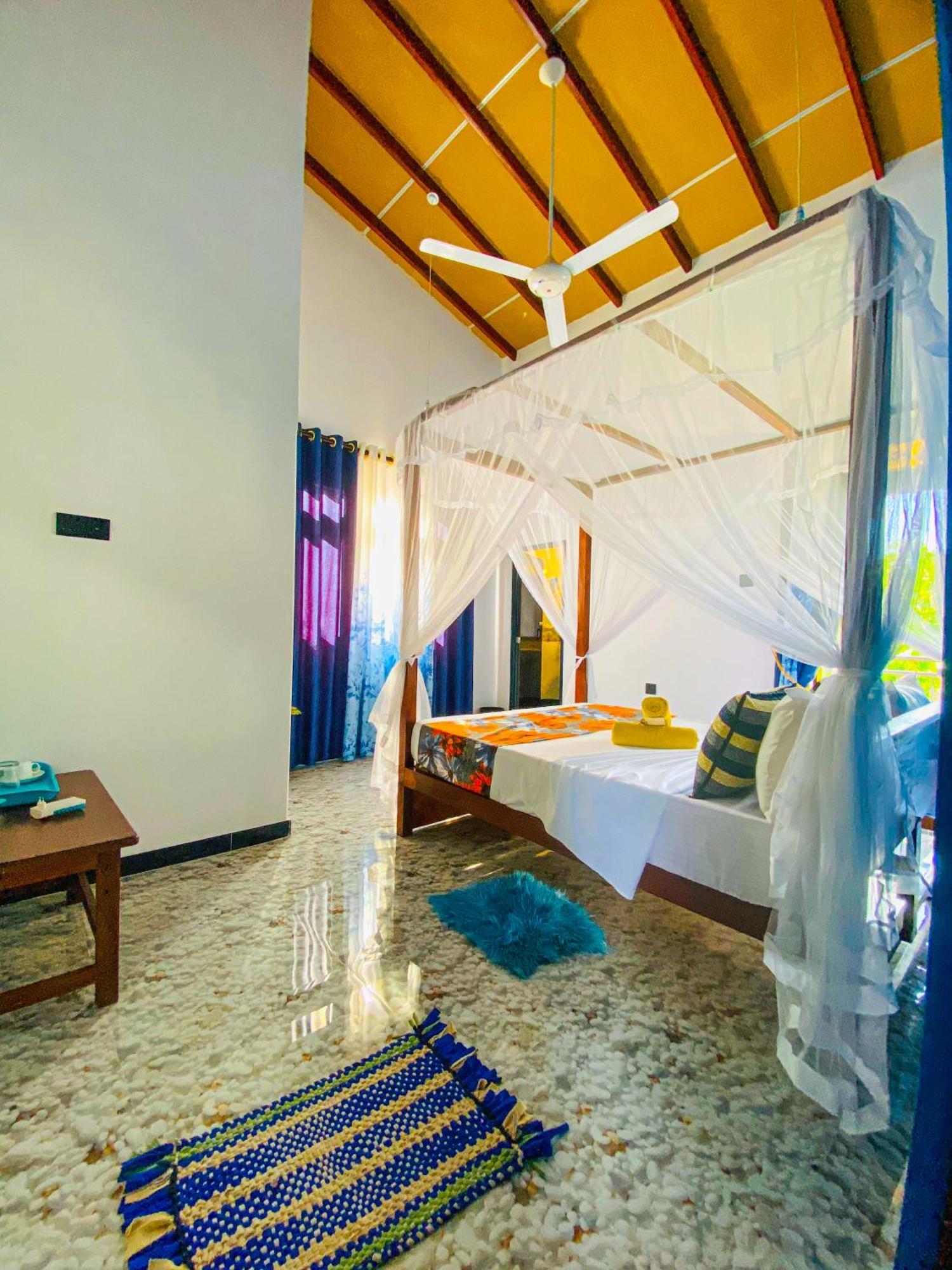 Dew Ashi Homestay Sigiriya Bagian luar foto